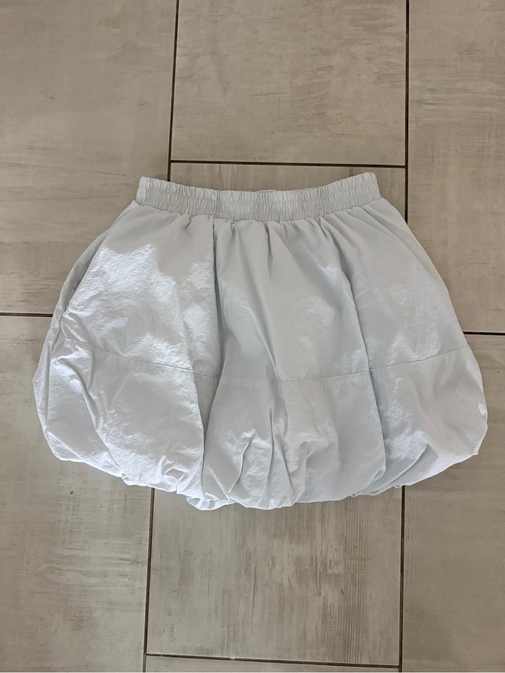 Steve Madden White Bubble Hem Mini Skirt size S